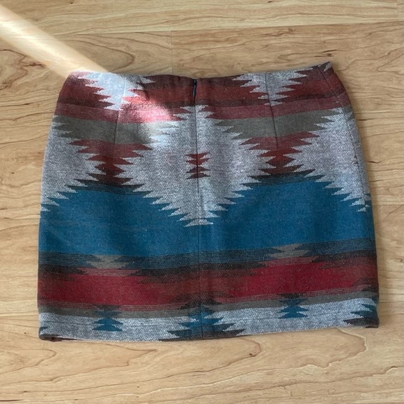 American Eagle Outfitters Tribal Micro Mini Skirt Woman’s Size 4 - Picture 3 of 9